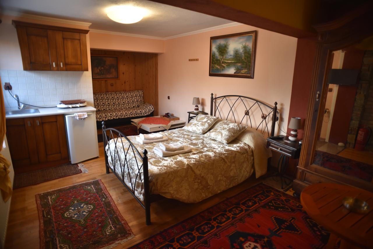 Santa Marina Guesthouse Loutraki  Ngoại thất bức ảnh