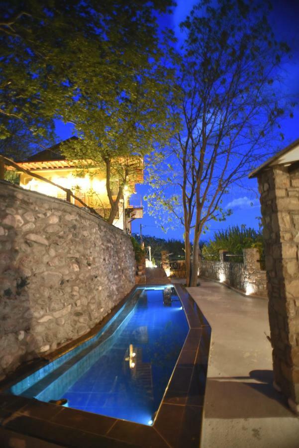 Santa Marina Guesthouse Loutraki  Ngoại thất bức ảnh