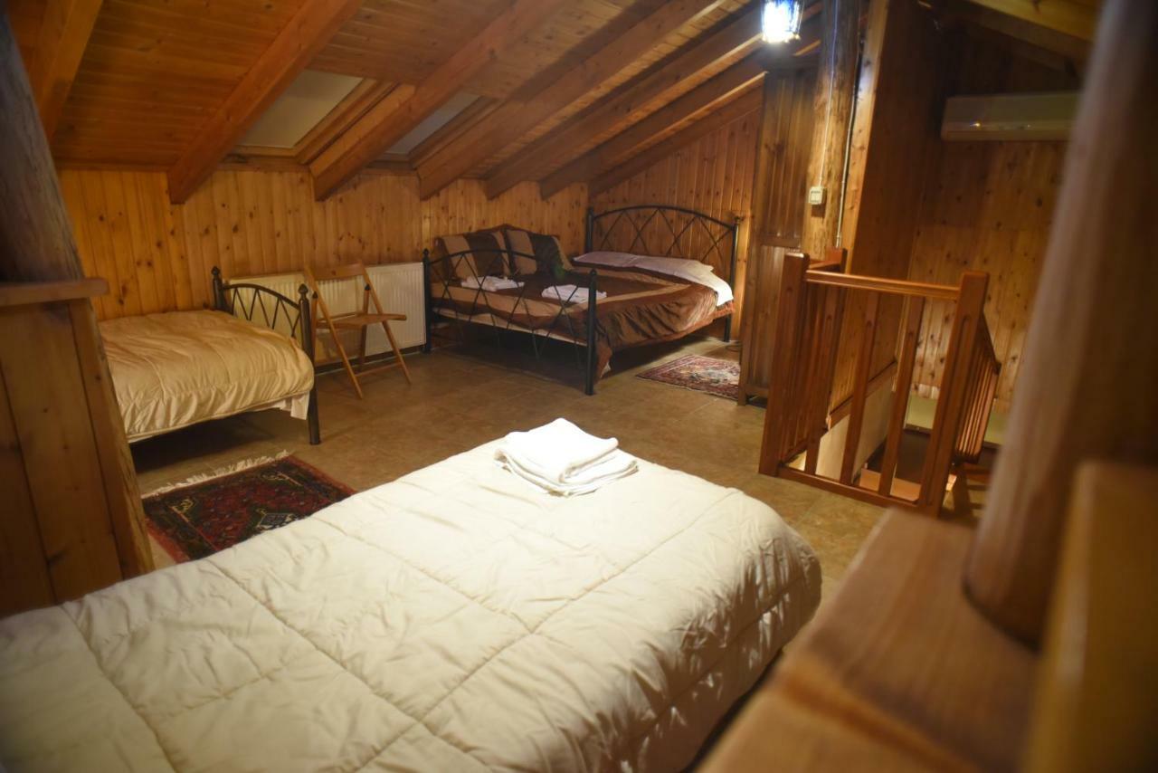 Santa Marina Guesthouse Loutraki  Ngoại thất bức ảnh